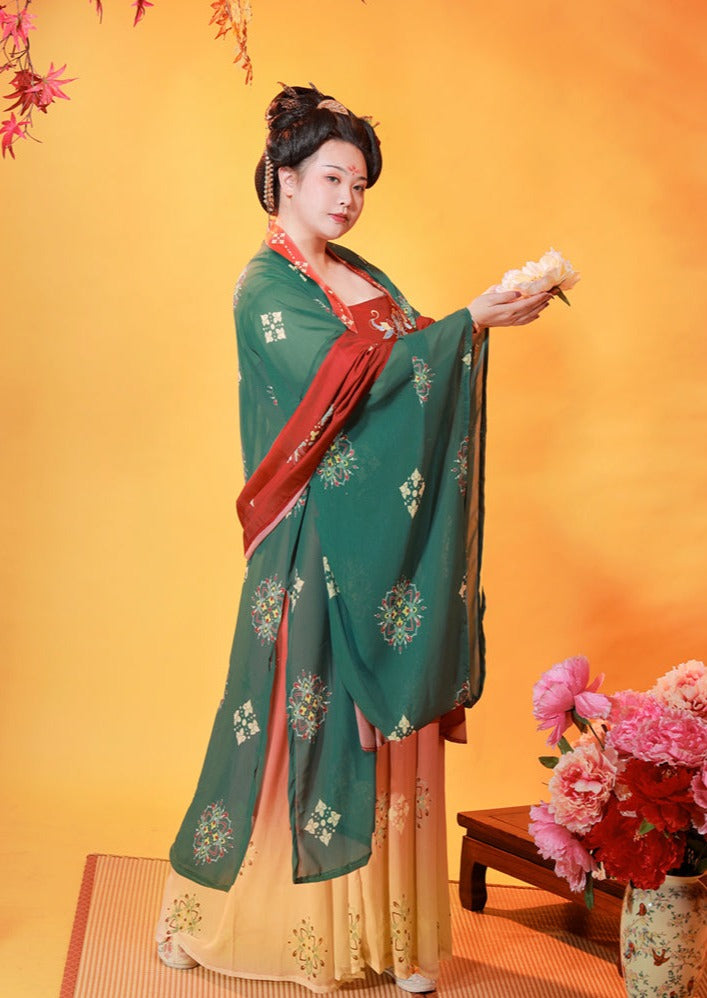 Yang Guifei | Tang Green & Red Plus Hanfu (月曲红绿)