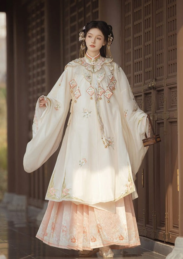 Spring Flowers | 3-Pieces Embroidered Floral Gown (花团酥)