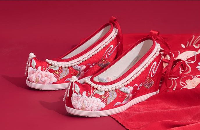 Lunar Step | Red Pearl Shoes(踏月）