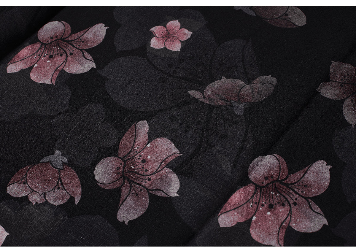 Leisure Night | Modern Black Hanfu (晚桃悠悠)