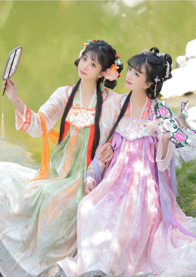 Spring Melody | Hanfu Dress (青鹭瑶)