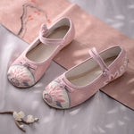 Qing Plum | Ivory Embroidered Shoes(庆怜白）