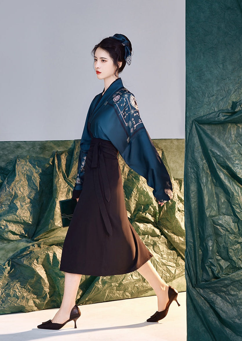 Office Lady  | Modern White Hanfu (工作日)