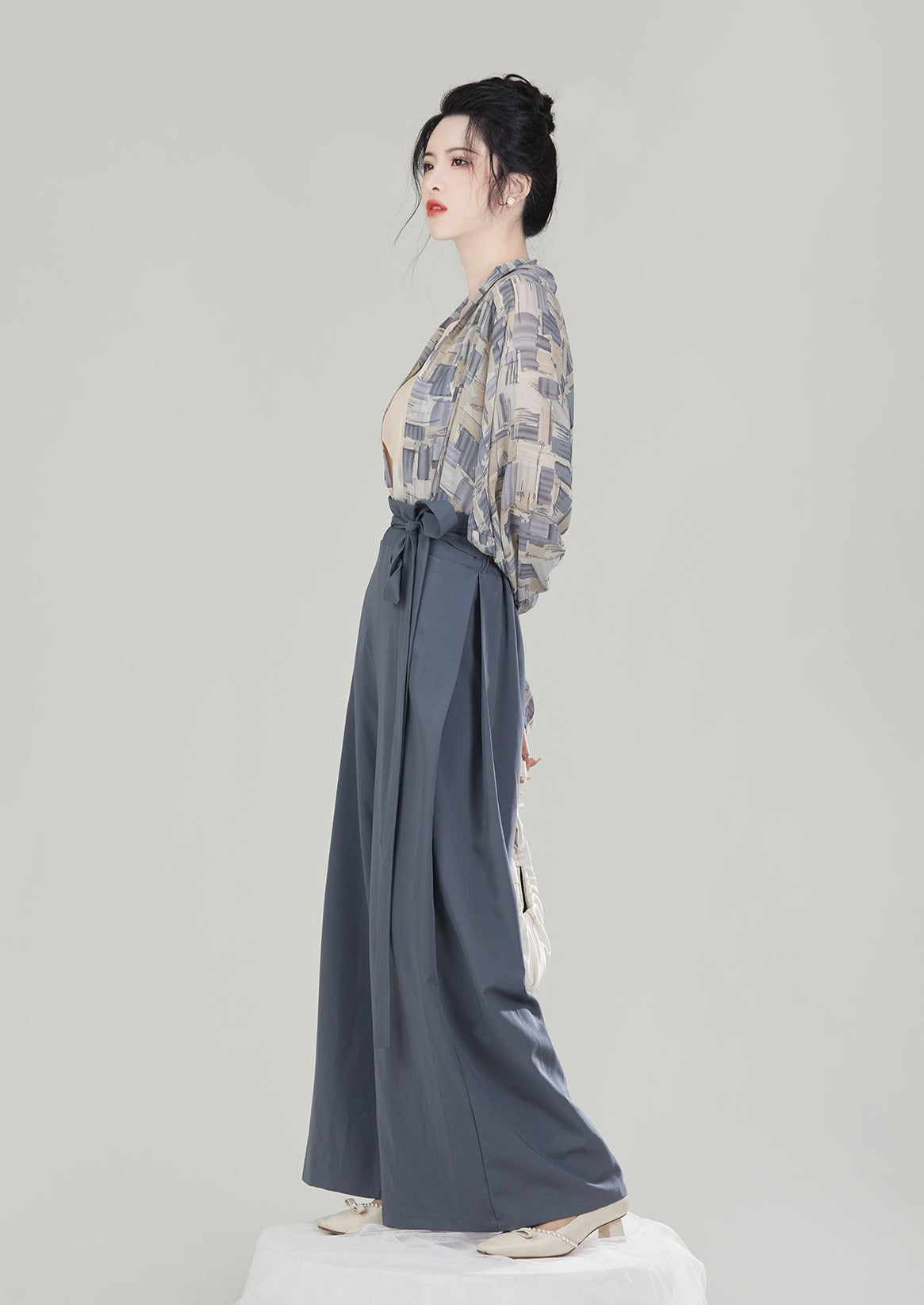 Summer Path | Modern Blue / Beige Hanfu (阡陌)