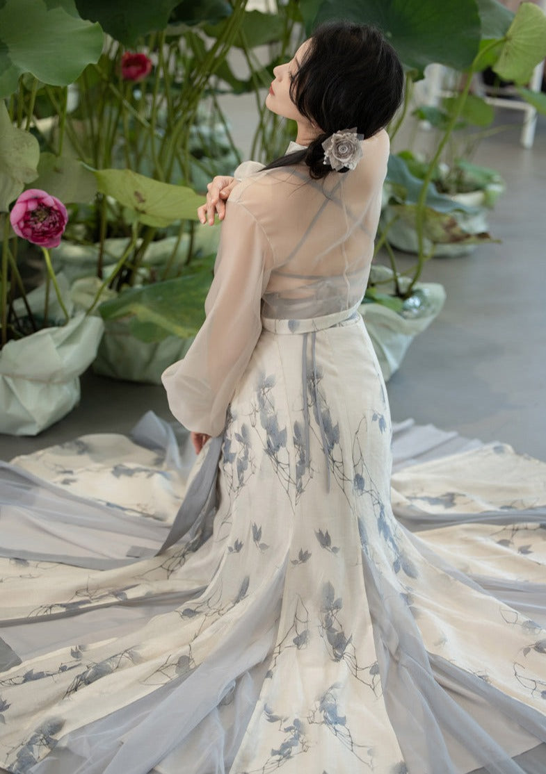 Fall Dusk | Modern Gray Dress (松间照)