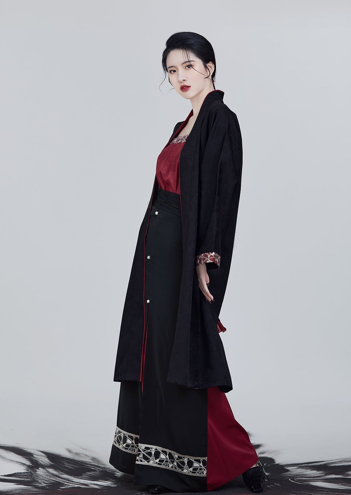 Crimson Ink  | Modern Black Hanfu (绯墨)