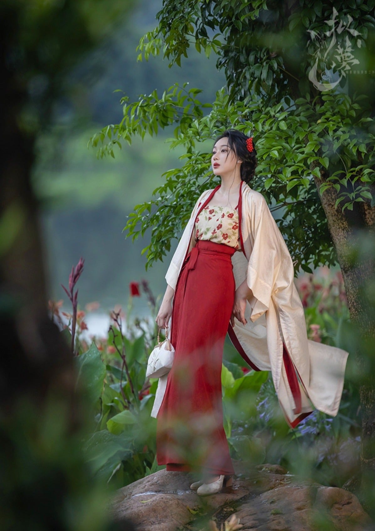 Poppy | Modern 3-Pieces Hanfu (花间酒)