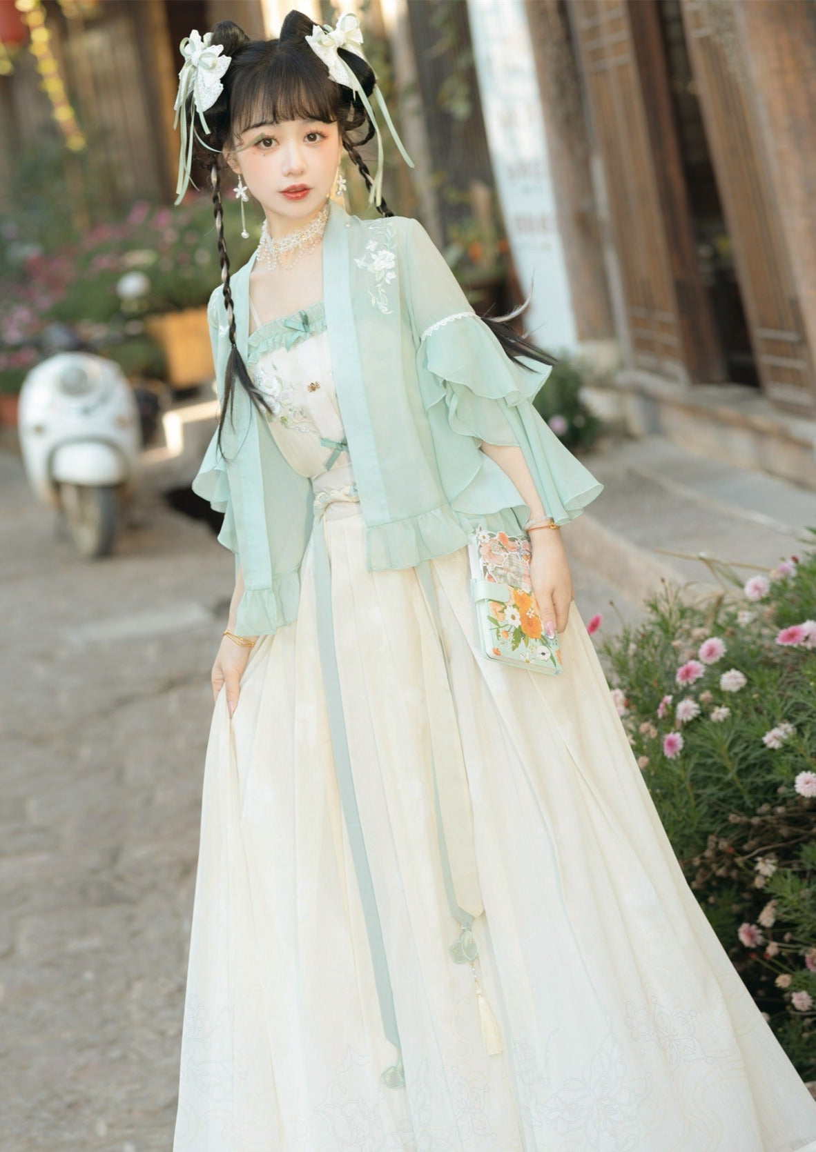 Night Camellia | Green Summer Hanfu Dress (晚山茶)
