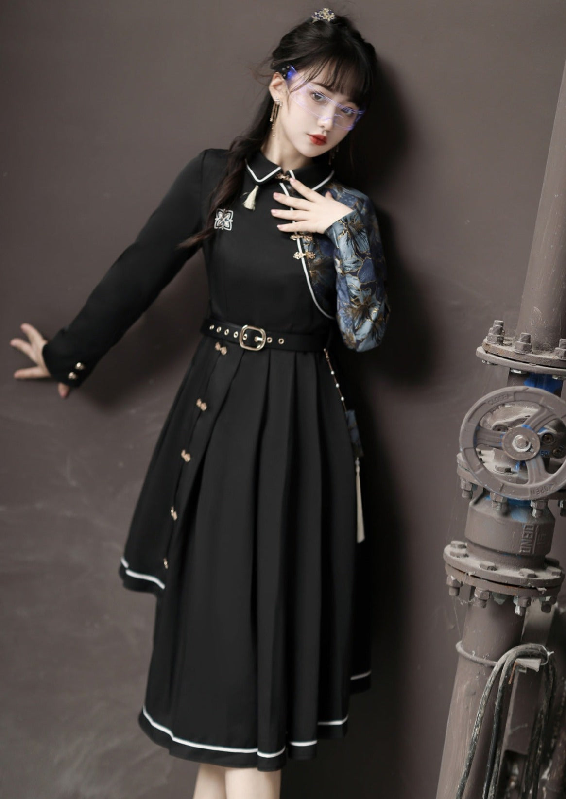 City That Never Sleeps | Modern Black Lolita Chinese Hanfu (不夜城)