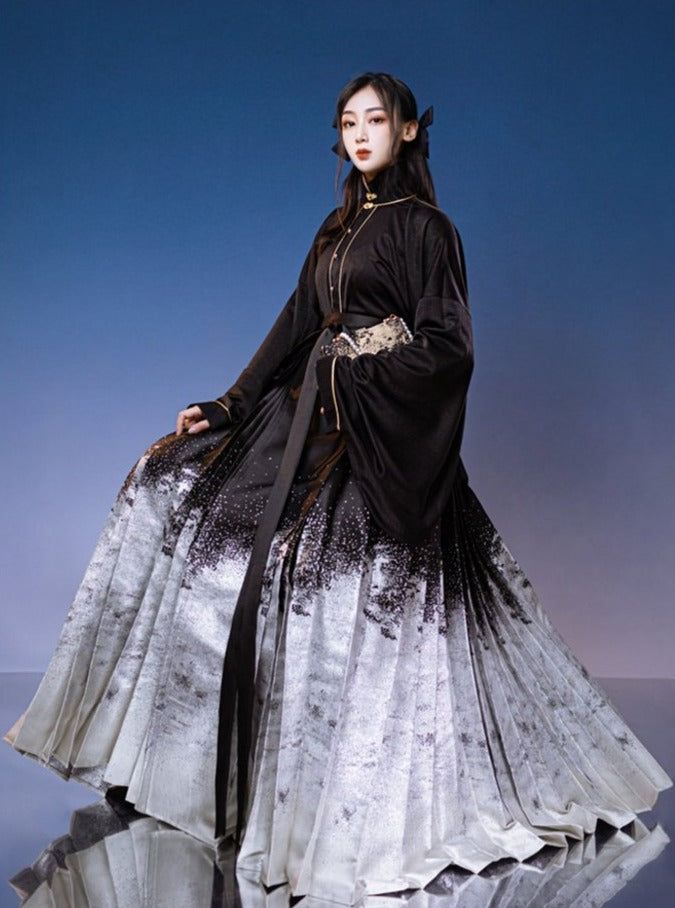 Moon River | Modern White Blouse (月生春江)