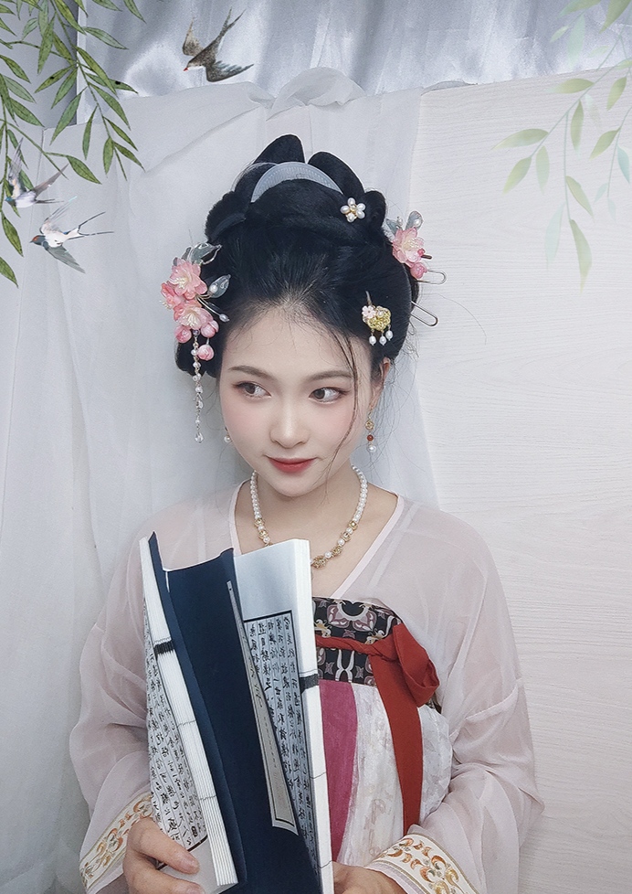 Aroma Spirit | Handmade Red Flower Hairpiece (浓香)