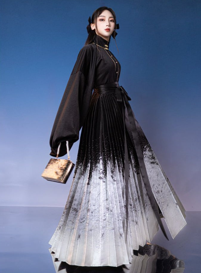 Moon River | Custom Made Ma Mian Skirt (月生春江)