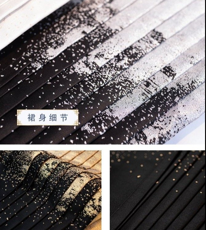 Moon River | Modern Silver Ma Mian Skirt (月生春江)