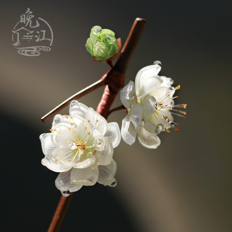 Plum | 1 Pc White Hairpin (青梅)