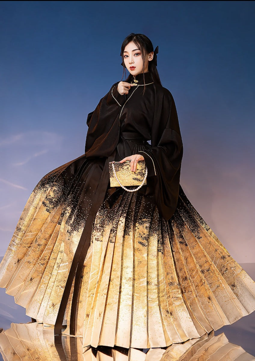Moon River | Custom Made Ma Mian Skirt (月生春江)
