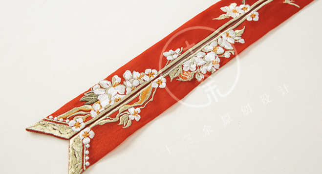 Night Banquet | Silk Embroidered Dress (唐宫夜宴)