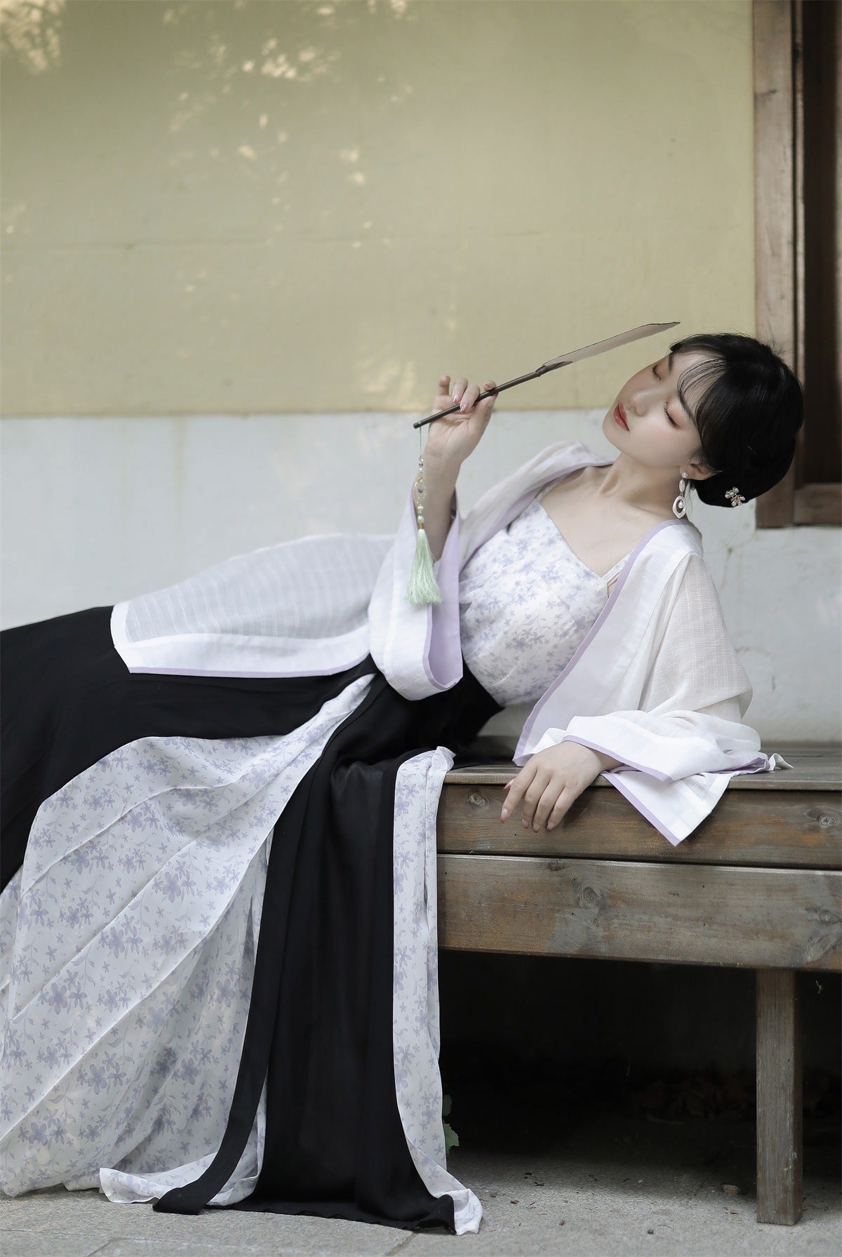 Flower Mirror | Modern Purple Hanfu (繁花镜)