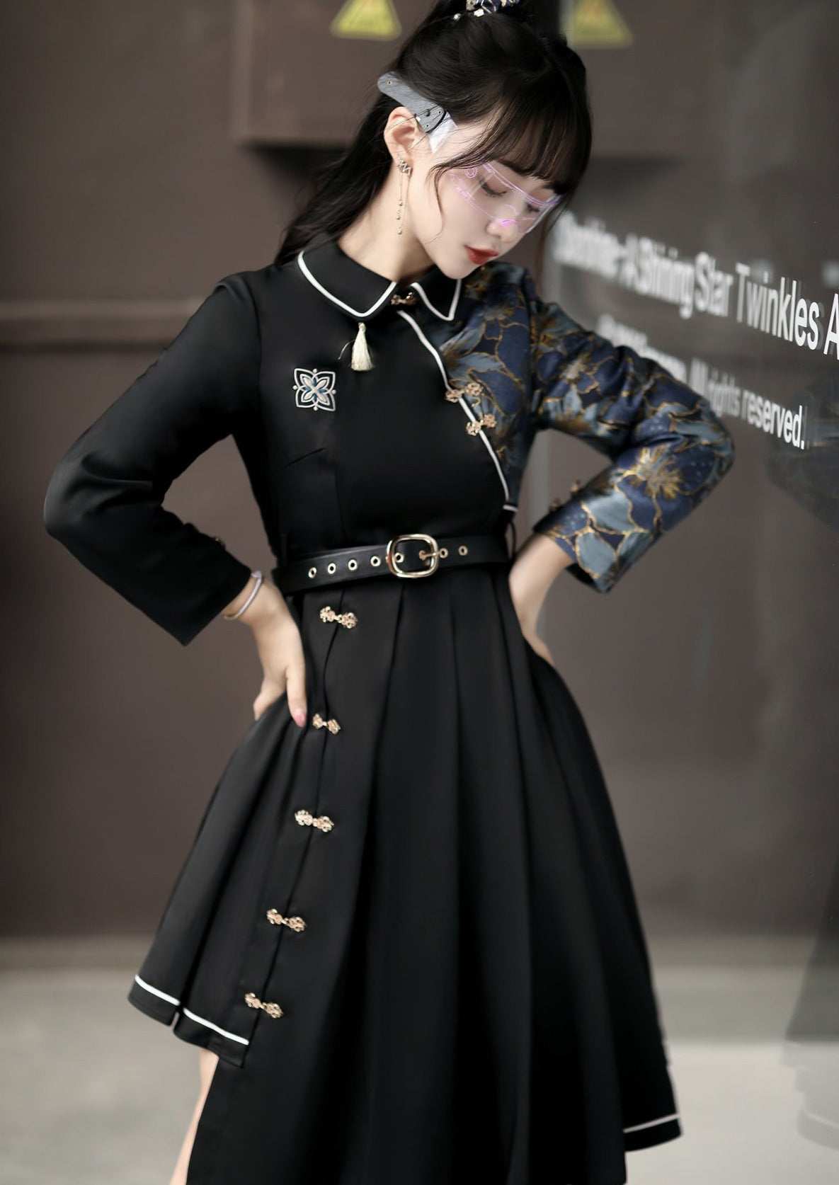 City That Never Sleeps | Modern Black Lolita Chinese Hanfu (不夜城)