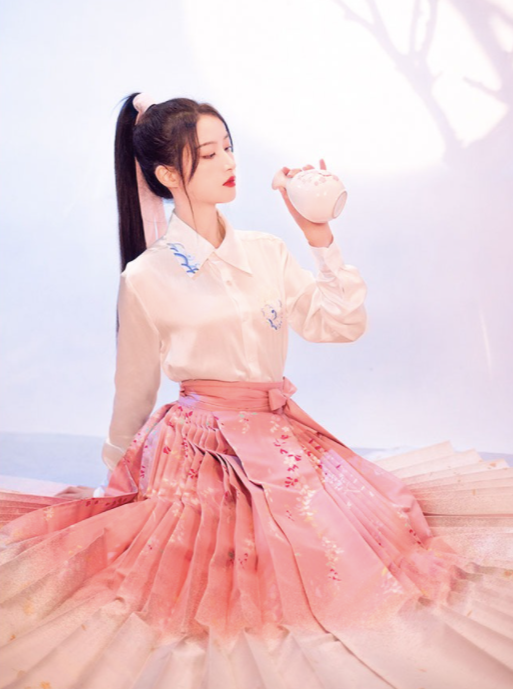Cherry Blossom | Modern Custom Made Pink Skirt (紫藤花开)