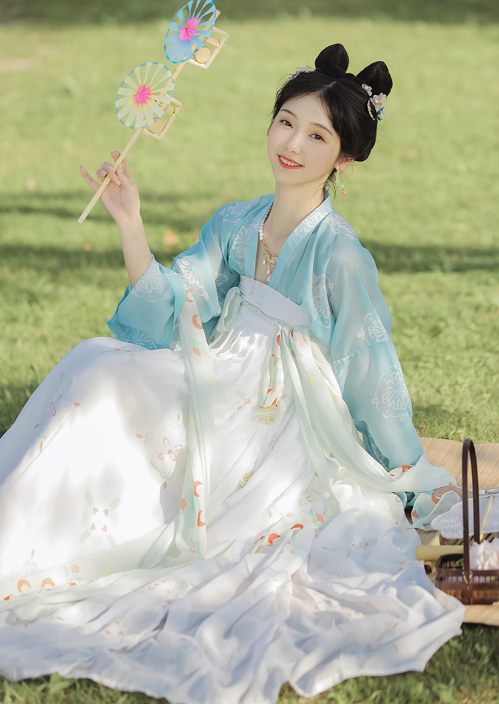 Little Lime | Blue White Hanfu Dress (素渺)