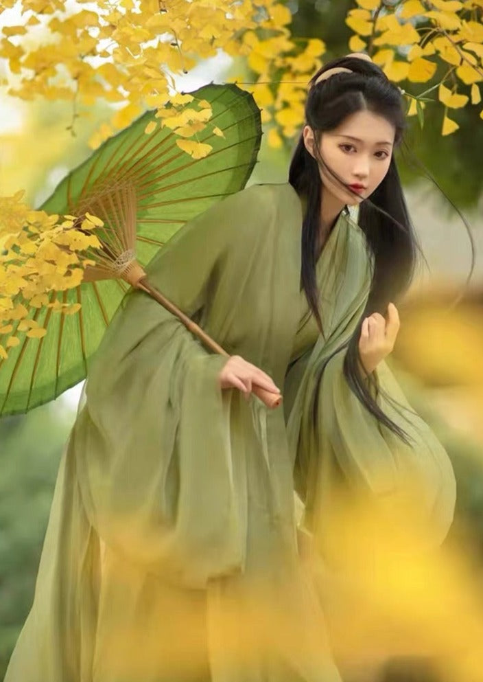 Flying Cloud | Yellow / Green Hanfu (兮云飞扬)